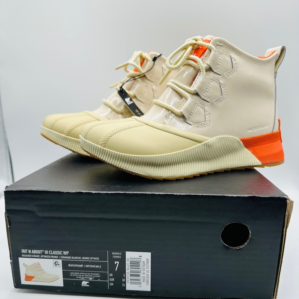 Sorel Out 'N About III Classic WP Boots - Cream and Orange